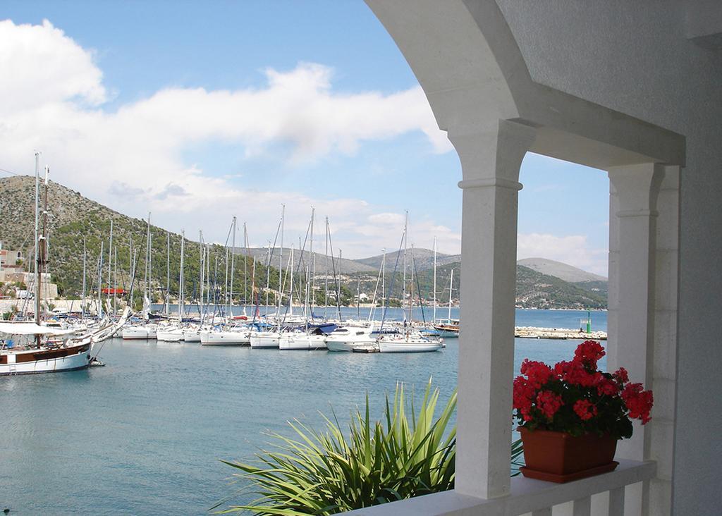 Apartments Olea Marina Dış mekan fotoğraf